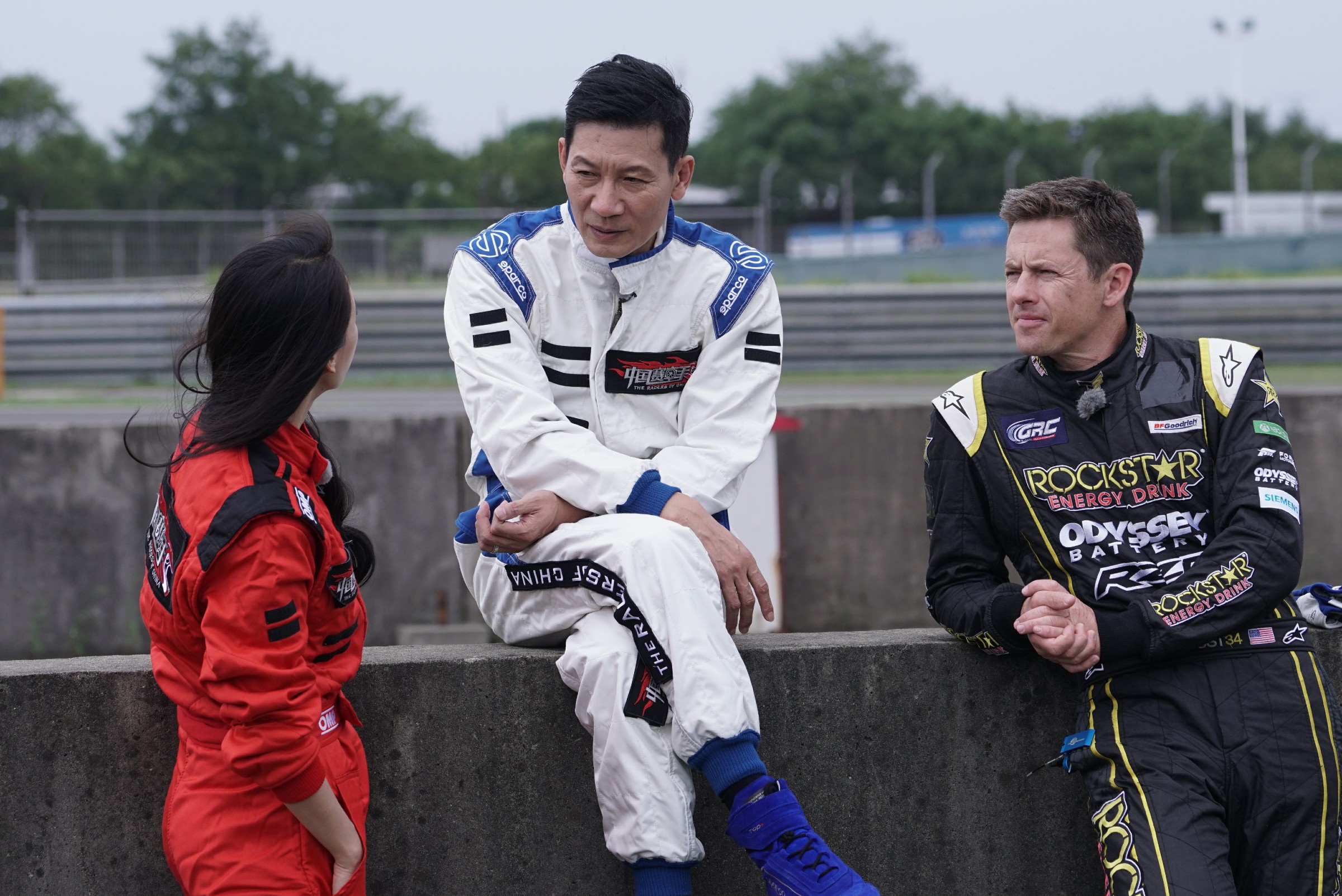 雷速体育直播-自行车赛道挑战重重，中国车手勇往直前