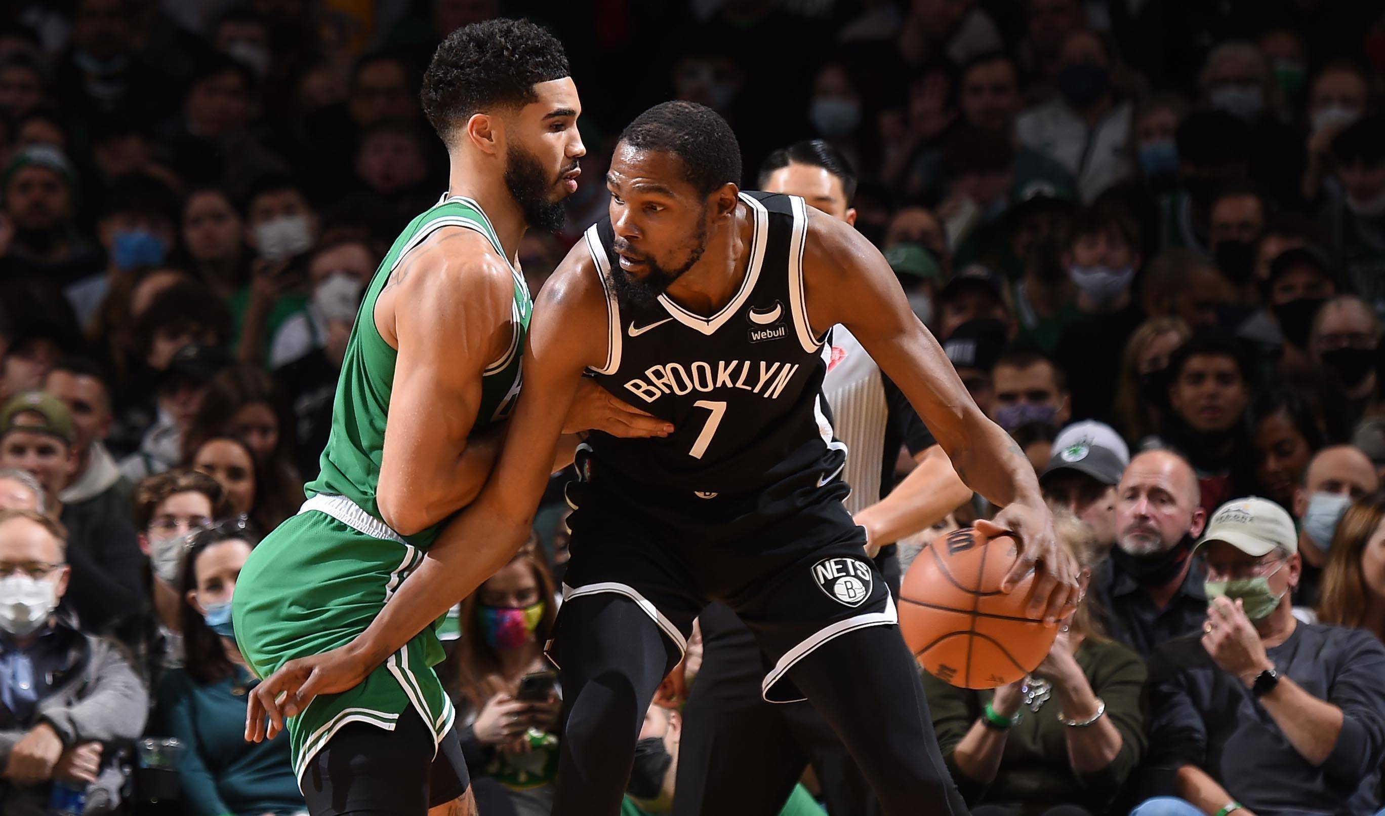 凯尔特人完胜太阳,西亚卡姆点燃赛场 凯尔特人完胜太阳,西亚卡姆点燃赛场