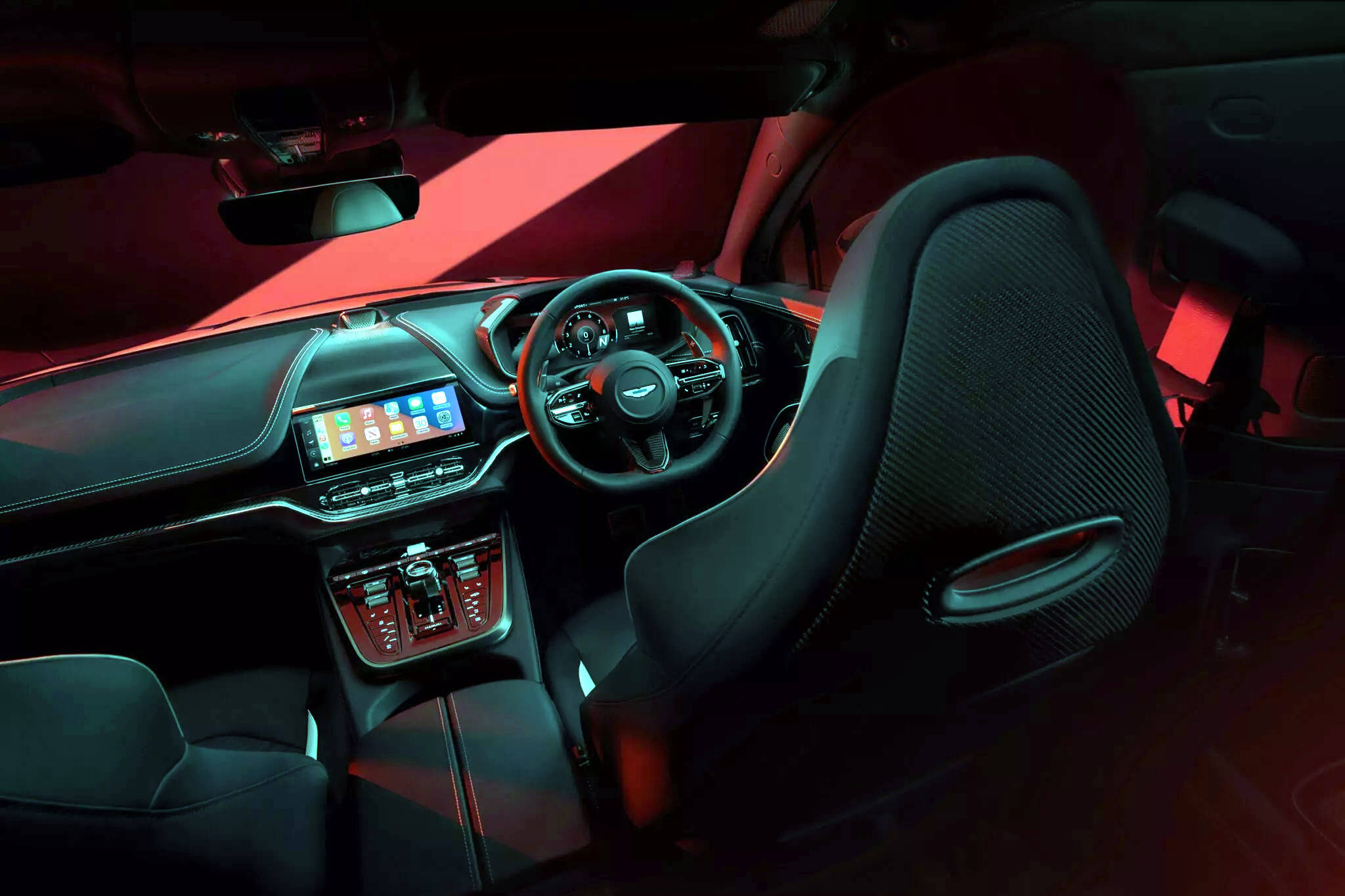 阿斯顿马丁逆转雷诺车队,诺里斯关键制胜 阿斯顿马丁逆转雷诺车队,诺里斯关键制胜